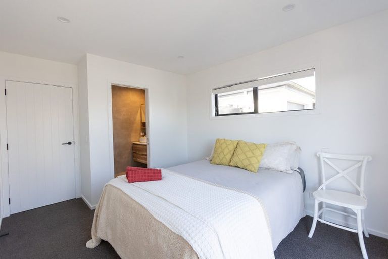 Photo of property in 8 Avenue Road, Greenmeadows, Napier, 4112
