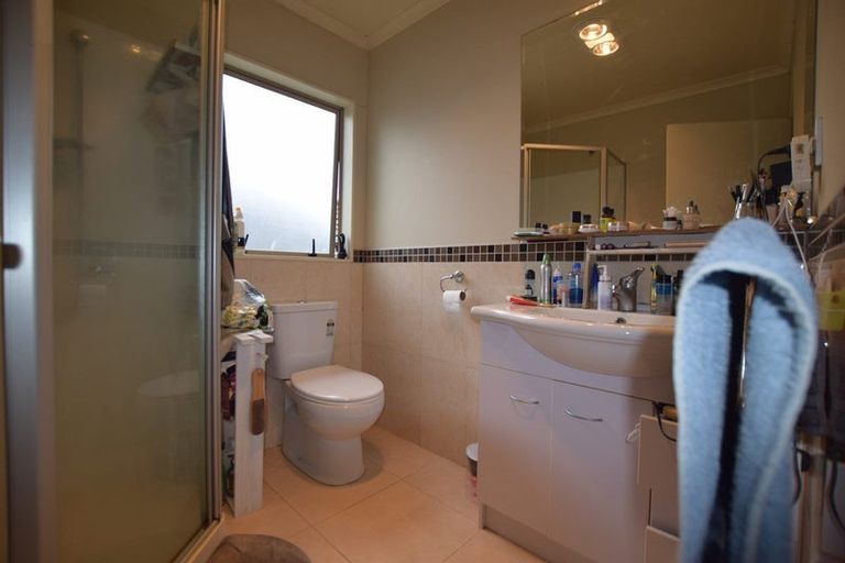 Photo of property in 56 Clover Drive, Henderson, Auckland, 0610