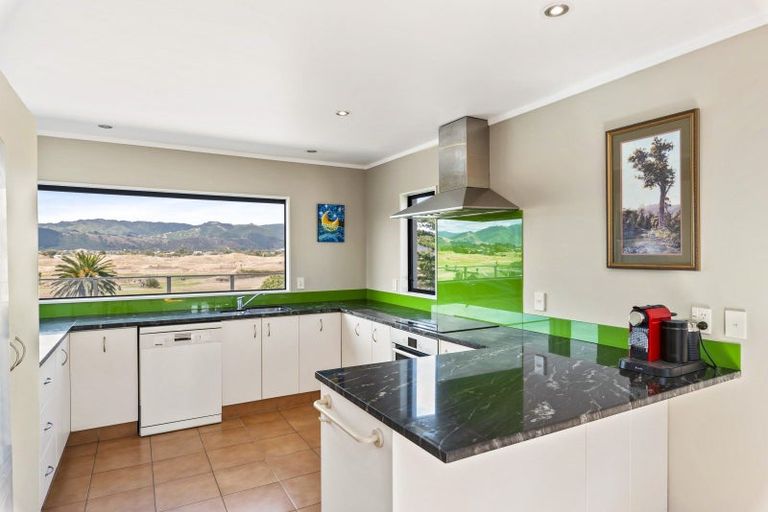 Photo of property in 55a Golf Road, Paraparaumu Beach, Paraparaumu, 5032