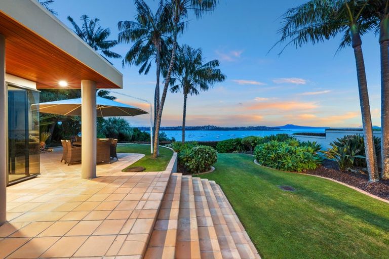 Photo of property in 37 Clyside Avenue, Half Moon Bay, Auckland, 2012