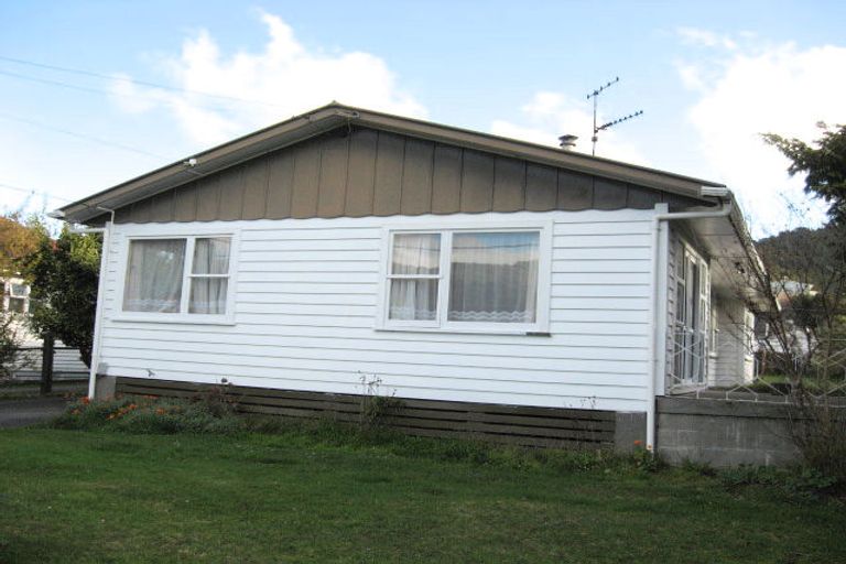 Photo of property in 58 Main Road, Wainuiomata, Lower Hutt, 5014