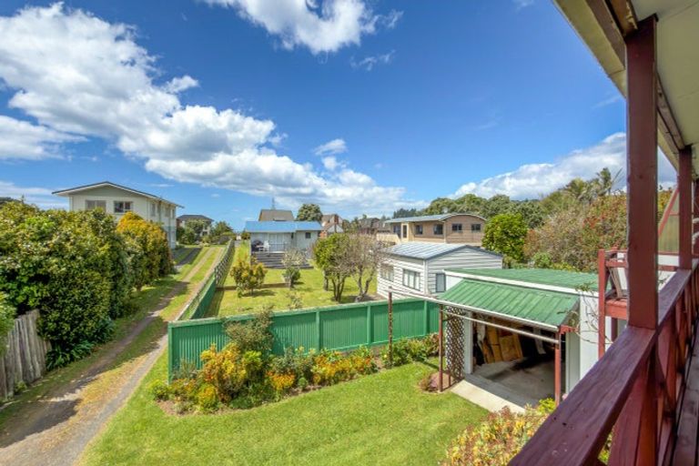 Photo of property in 48 Kon Tiki Road, Whiritoa, Whangamata, 3691