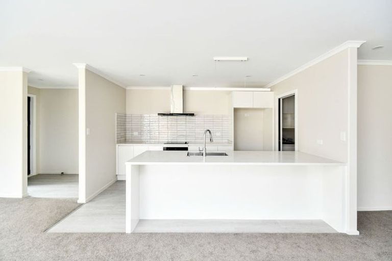 Photo of property in 35a Leathem Crescent, Pokeno, 2402