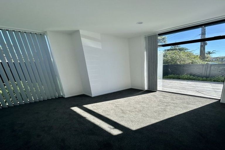 Photo of property in 15 Tiraumea Drive, Pakuranga, Auckland, 2010