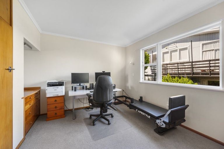 Photo of property in 8 Rakau Street, Havelock North, 4130