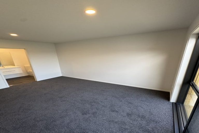 Photo of property in 395 Devonport Road, Tauranga South, Tauranga, 3112