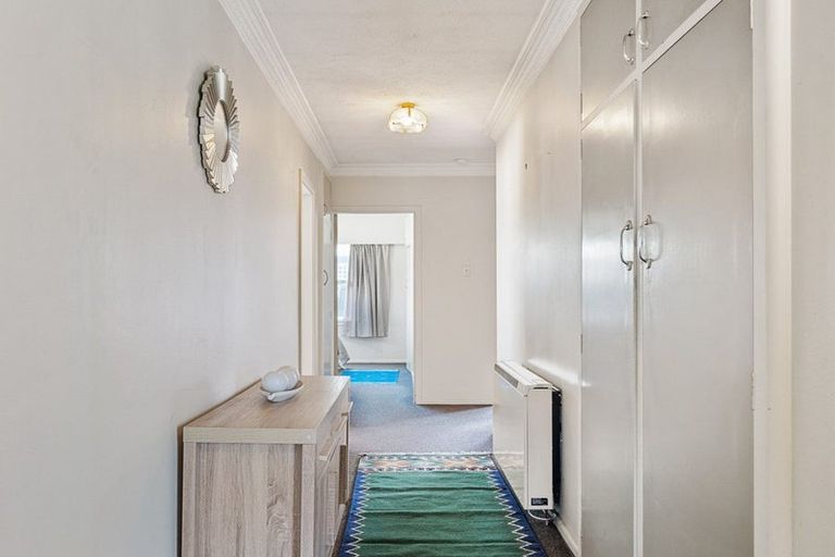 Photo of property in 205 Main North Road, Redwood, Christchurch, 8051
