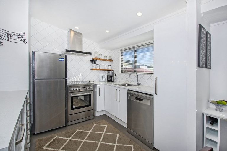 Photo of property in 23 Great North Road, Te Kamo, Whangarei, 0112