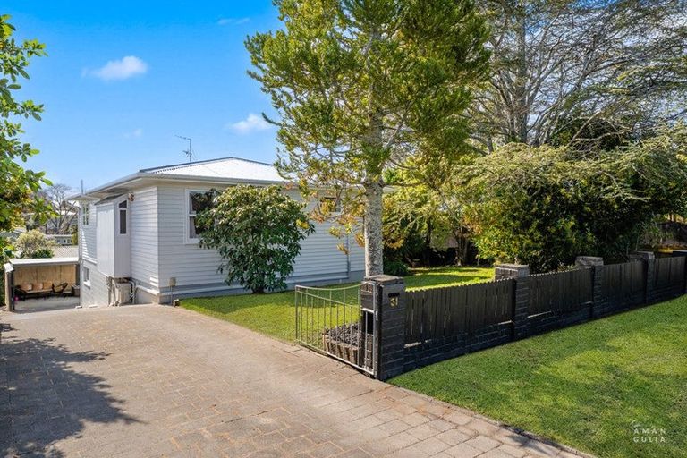 Photo of property in 31 Bodi Place, Te Atatu South, Auckland, 0610