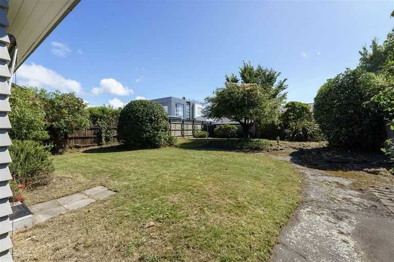 Photo of property in 71 Glandovey Road, Fendalton, Christchurch, 8052