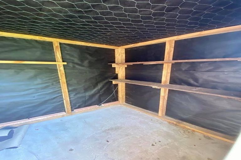 Photo of property in 3/89 Pinehaven Road, Pinehaven, Upper Hutt, 5019