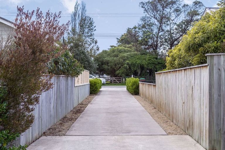Photo of property in 32a Esther Street, Martinborough, 5711