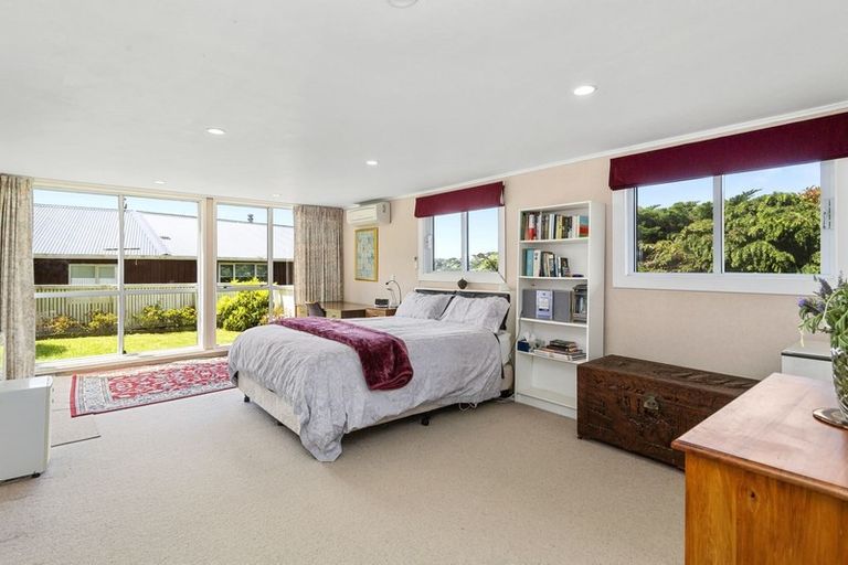 Photo of property in 53 Winston Street, Crofton Downs, Wellington, 6035