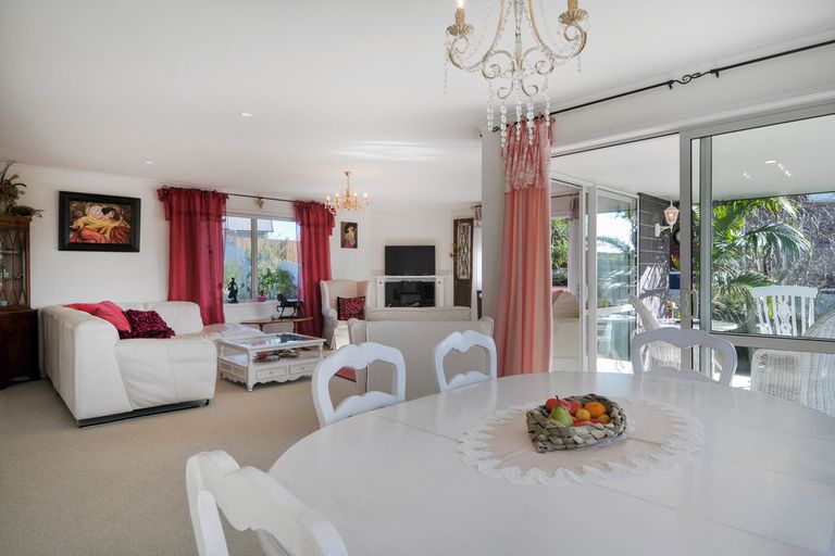 Photo of property in 68 Utopia Park Heights, Welcome Bay, Tauranga, 3112