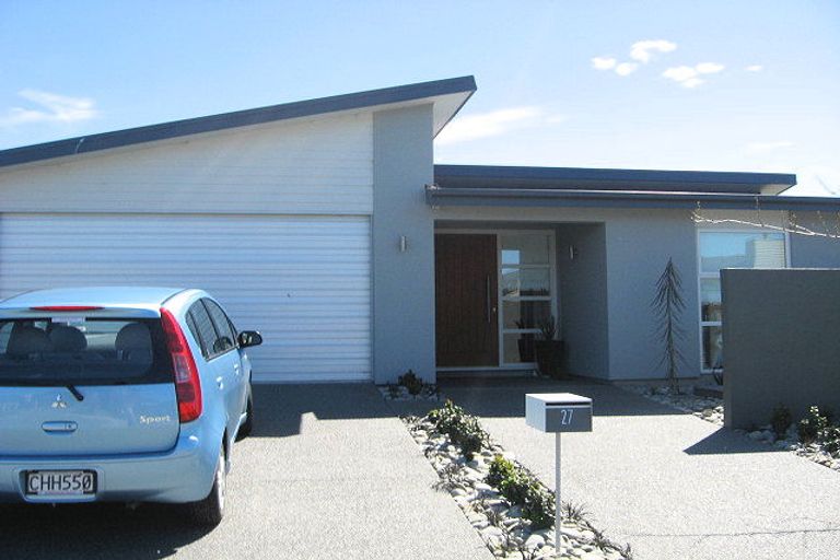 Photo of property in 27 Brookfield Drive, Northwood, Christchurch, 8051