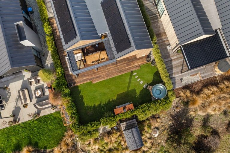 Photo of property in 11b Double Cone Road, Jacks Point, Queenstown, 9371