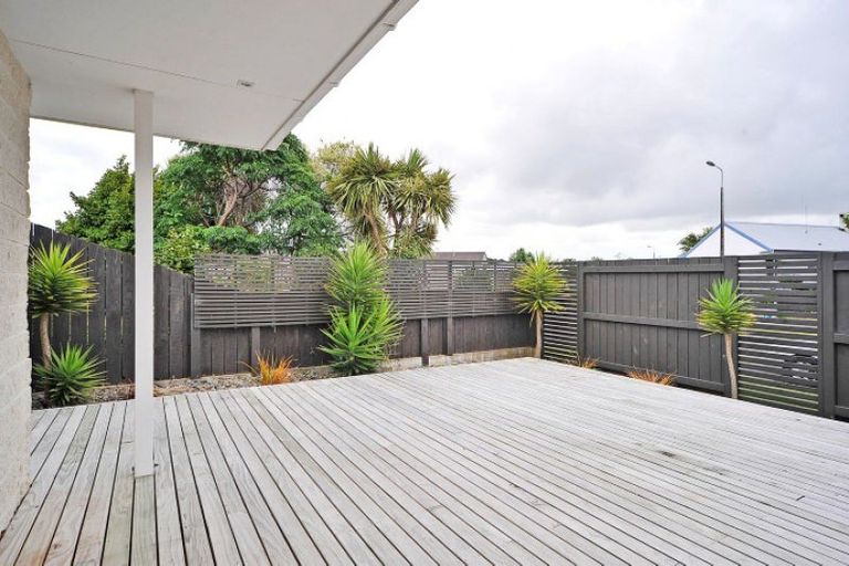 Photo of property in 5 Mercury Street, Milson, Palmerston North, 4414