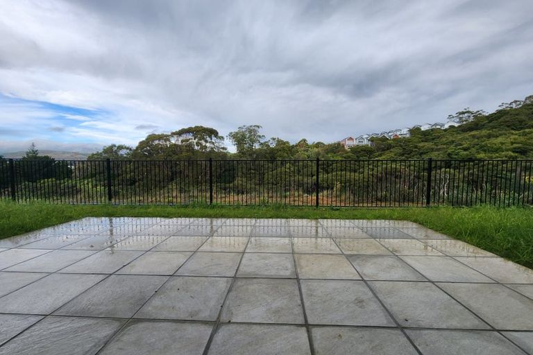 Photo of property in 12 Topsail Way, Whitby, Porirua, 5024