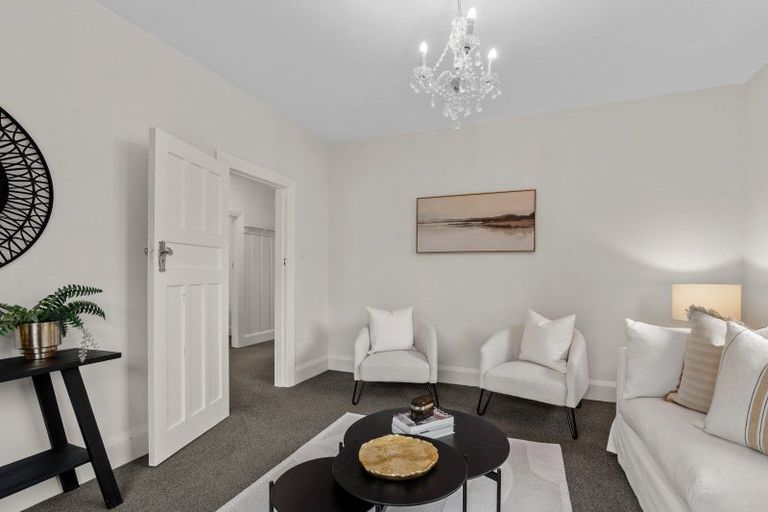 Photo of property in 43 Waimea Terrace, Beckenham, Christchurch, 8023