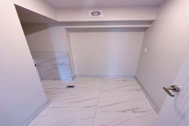 Photo of property in 309 Don Buck Road, Massey, Auckland, 0614