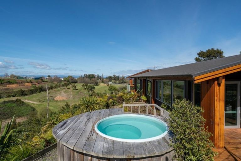 Photo of property in 6 Rhodes Fall, Rangatira Park, Taupo, 3330