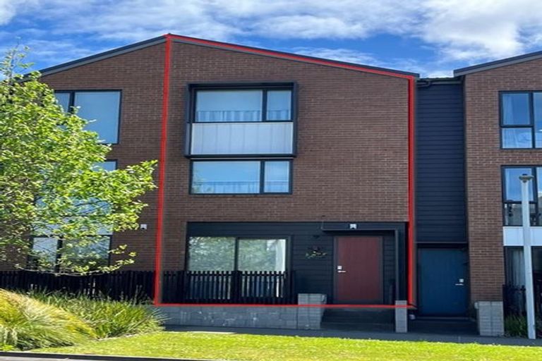 Photo of property in 32 Hobsonville Point Road, Hobsonville, Auckland, 0616