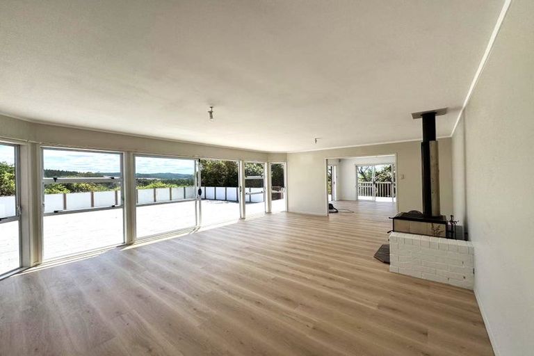 Photo of property in 74 Deacon Road, Riverhead, Kumeu, 0892