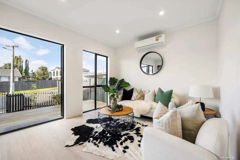 Photo of property in 1f Deering Place, Papatoetoe, Auckland, 2025