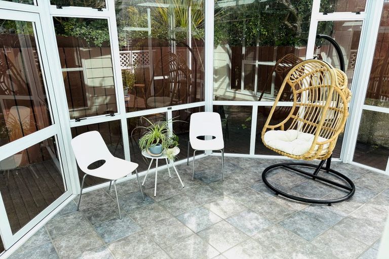 Photo of property in 11 Malaghan Grove, Johnsonville, Wellington, 6037