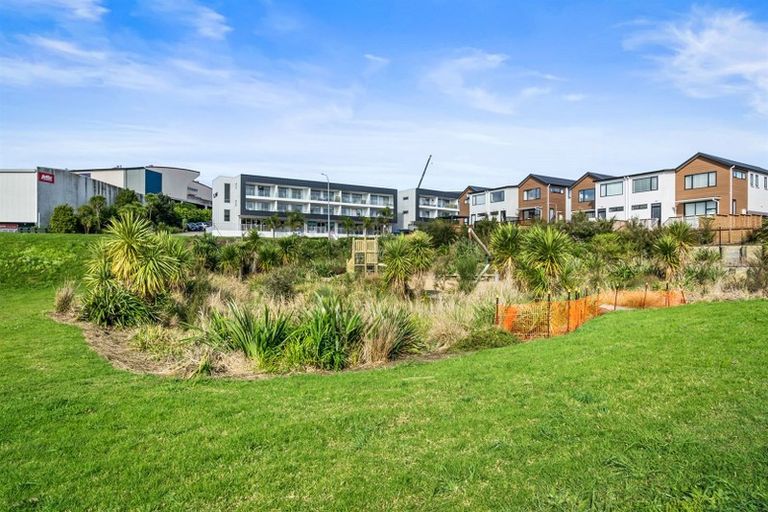 Photo of property in 121/17 Link Crescent, Stanmore Bay, Whangaparaoa, 0932