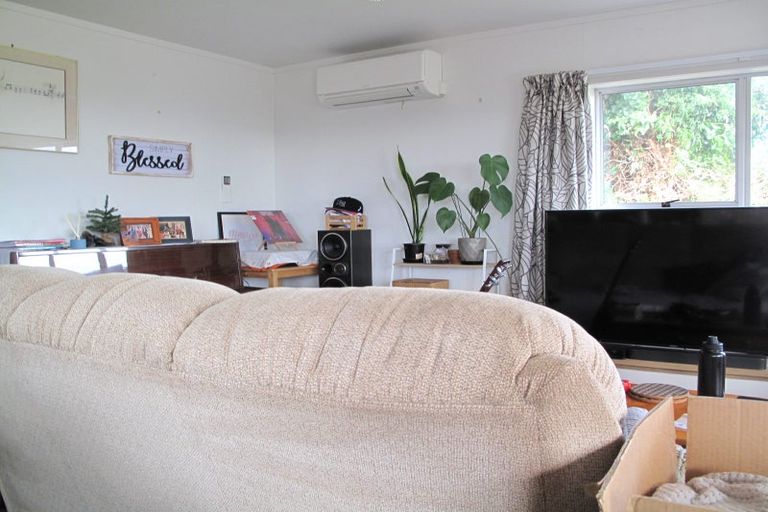 Photo of property in 22 Penton Road, Stanmore Bay, Whangaparaoa, 0932