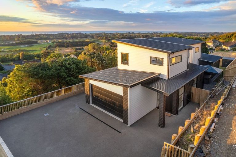 Photo of property in 94 Kotare Street, Waikanae, 5036