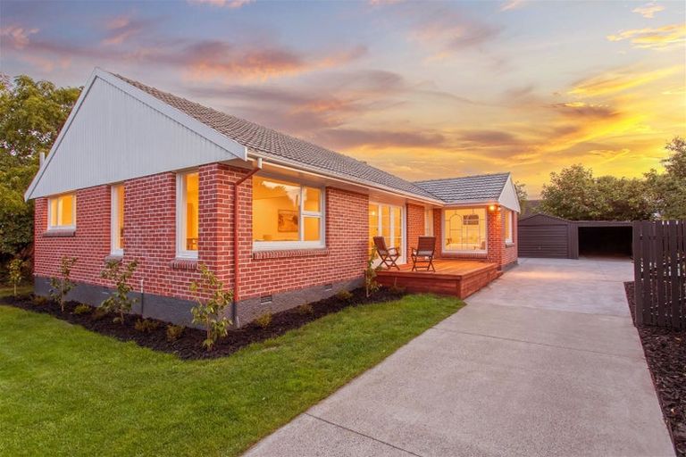 Photo of property in 1 Windermere Road, Papanui, Christchurch, 8053