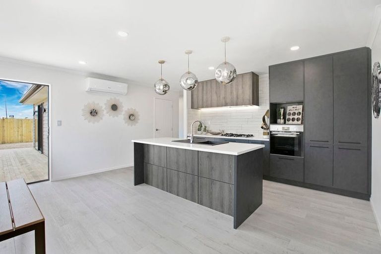 Photo of property in 30 Melgran Avenue, Papakura, 2110