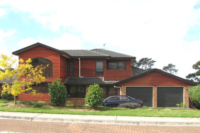 Photo of property in 11 San Pedro Place, Henderson, Auckland, 0612