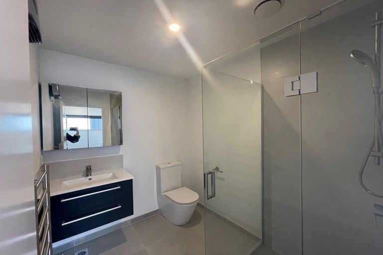 Photo of property in 9/27 New Brighton Road, Shirley, Christchurch, 8061