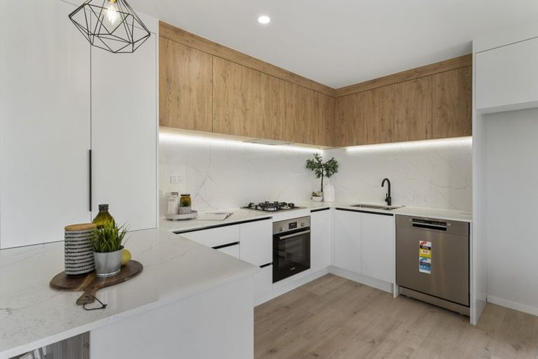 Photo of property in 33a Patons Road, Howick, Auckland, 2014