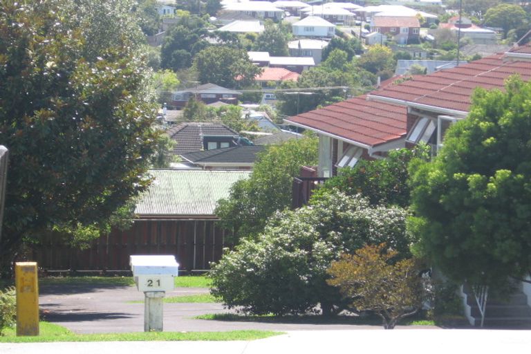 Photo of property in 3/21 Quebec Road, Milford, Auckland, 0620