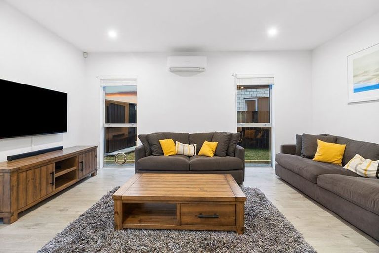 Photo of property in 4 Berba Lane, Westgate, Auckland, 0814