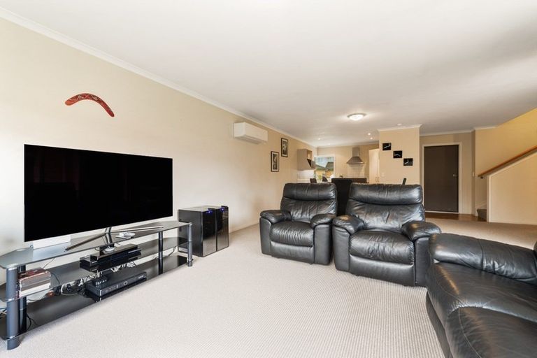 Photo of property in 49/64 Kawaha Point Road, Kawaha Point, Rotorua, 3010