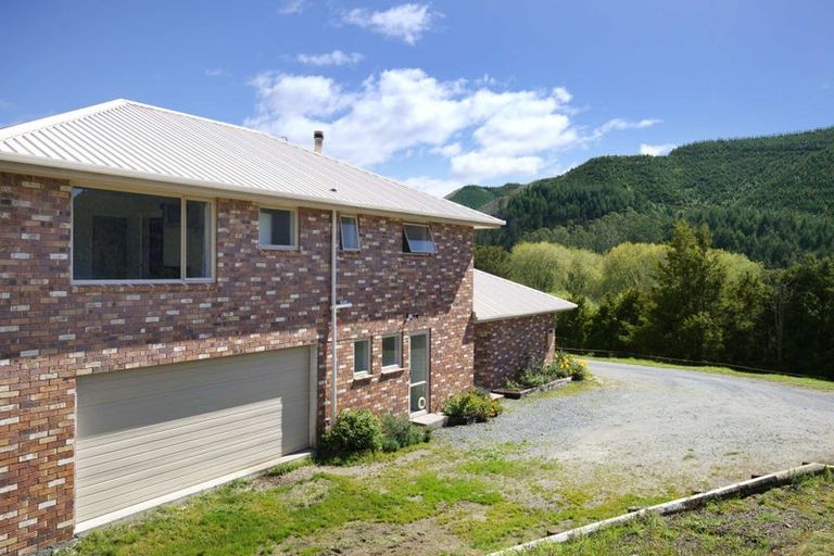 Photo of property in 183 Pretty Bridge Valley Road, Belgrove, Wakefield, 7095