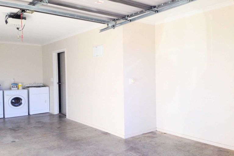 Photo of property in 37/64 Kawaha Point Road, Kawaha Point, Rotorua, 3010