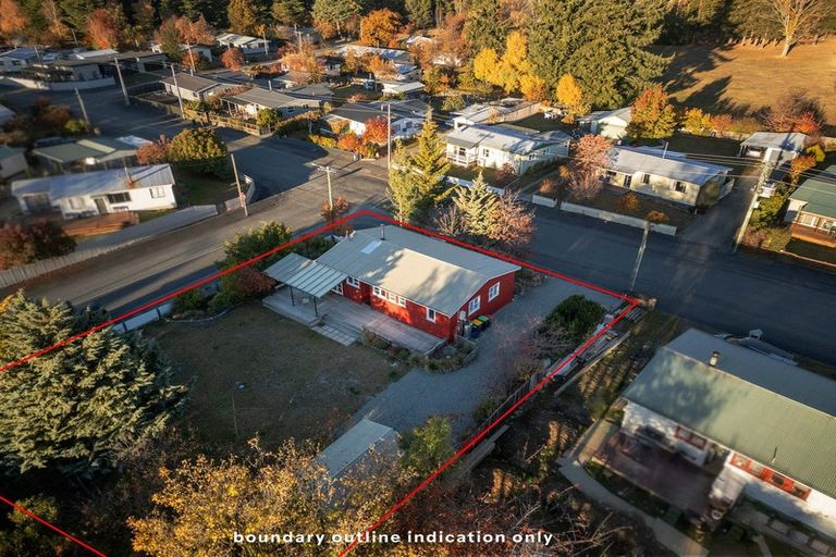 Photo of property in 36 Jollie Road, Twizel, 7901