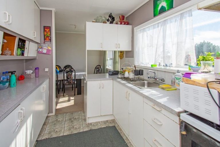 Photo of property in 581 Massey Road, Mangere, Auckland, 2022