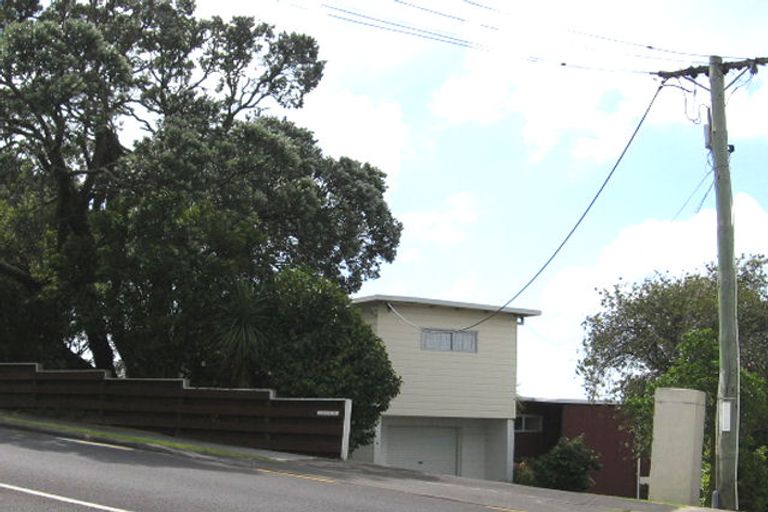 Photo of property in 1/175 East Coast Road, Castor Bay, Auckland, 0620