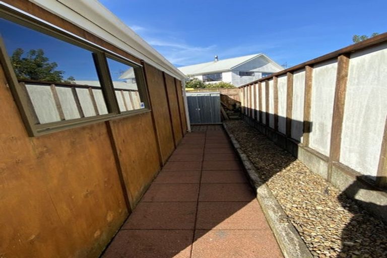 Photo of property in 4 Johnston Place, Welcome Bay, Tauranga, 3112