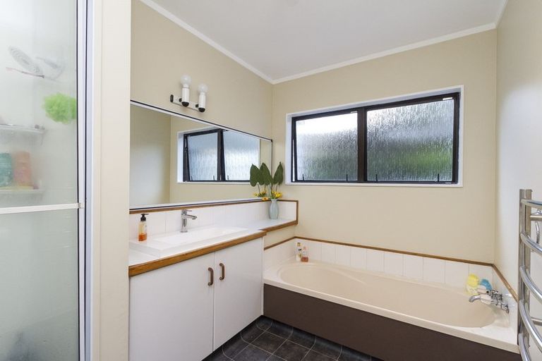Photo of property in 53f5 Dominion Park Street, Johnsonville, Wellington, 6037