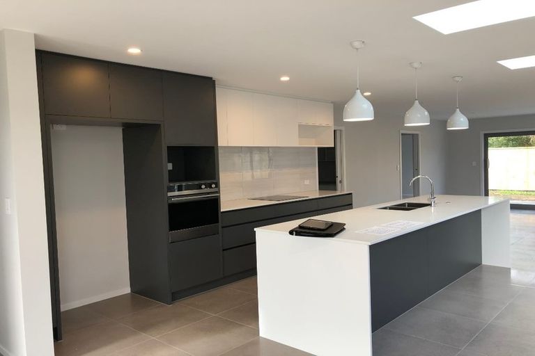 Photo of property in 3 Makete Crescent, Hobsonville, Auckland, 0618