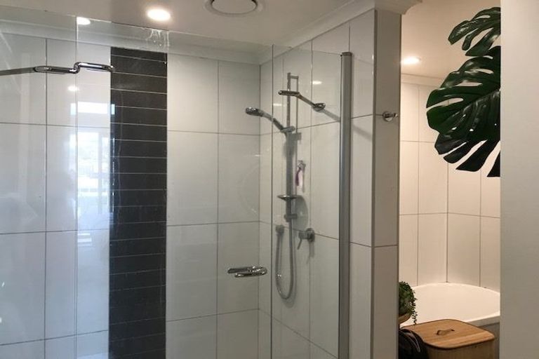 Photo of property in Bellagio Apartments, 11e/39 Taranaki Street, Te Aro, Wellington, 6011