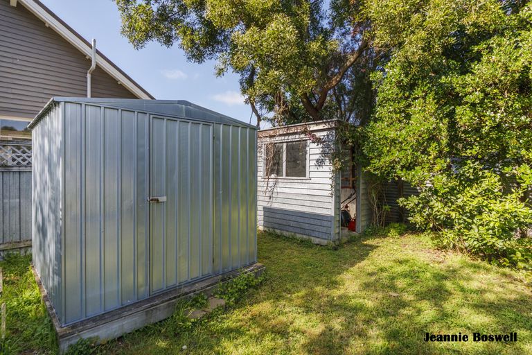 Photo of property in 39 Honore Drive, Linton, Palmerston North, 4472